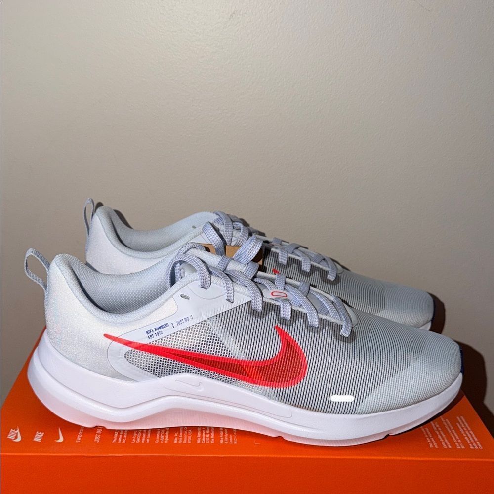 Nike Downshifter 12 Grey Crimson DD9293-006 Men’s Size 11.5